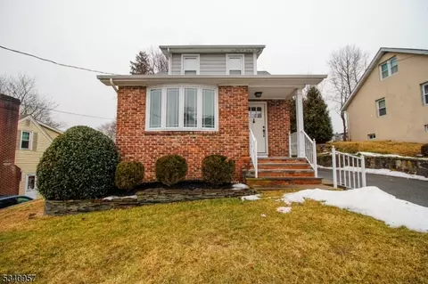 19 Mott Pl, Rockaway, NJ 07866