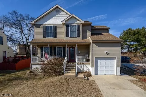 111 Trenton Ave, Barrington, NJ 08007