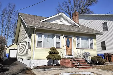 218 Gesner St, Linden, NJ 07036