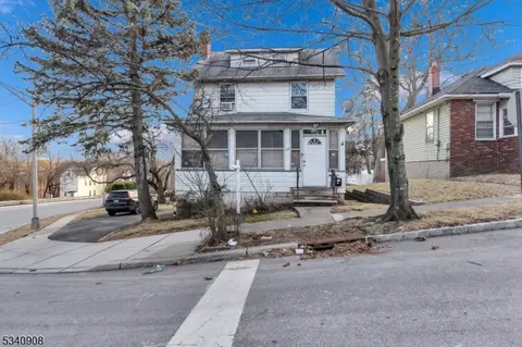 22 Condit Ter, West Orange, NJ 07052