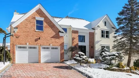 20 Primrose Way, Warren, NJ 07059