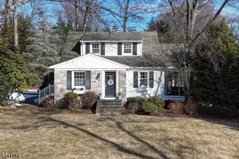 50 Colgate Ave, Wyckoff, NJ 07481