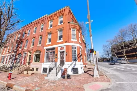 302 W State St, Trenton, NJ 08618