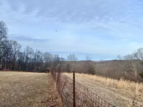 47 New York Ave, Wantage Twp, NJ 07461