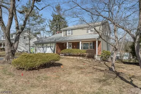 15 Sunset Dr, High Bridge, NJ 08829