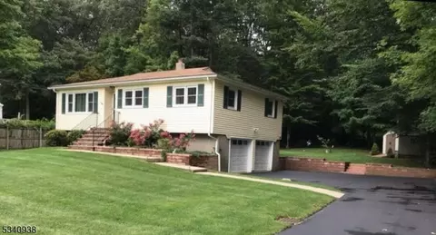 6 Broad Ave, Stanhope, NJ 07874