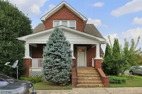 1 W Grochowiak St, South River, NJ 08882