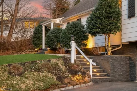 206 Blackburn Rd, Summit, NJ 07901 photo 3