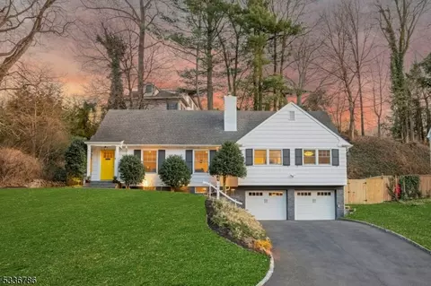 206 Blackburn Rd, Summit, NJ 07901