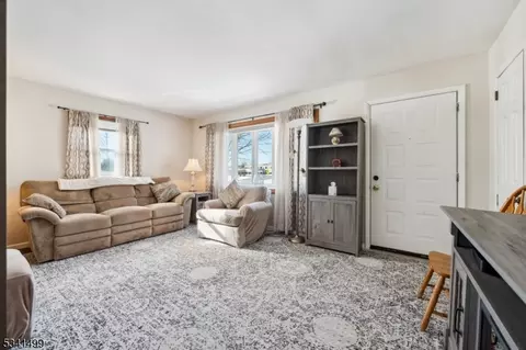 176 S Triangle Rd, Hillsborough, NJ 08844
