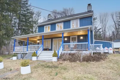 38 Stark Rd, Columbia, NJ 07832
