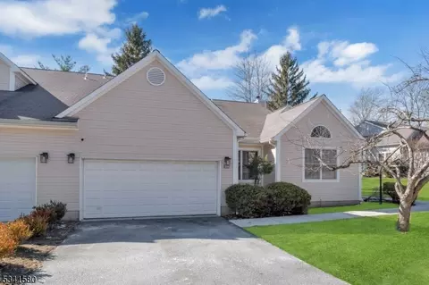 174 Worcester Dr, Wayne, NJ 07470 photo 4