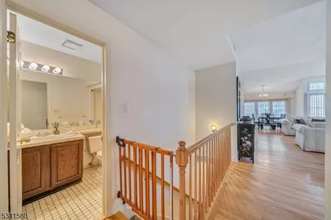 174 Worcester Dr, Wayne, NJ 07470 photo 12