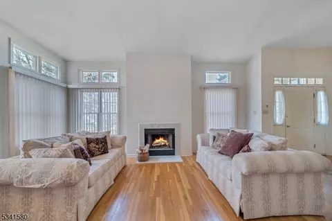 174 Worcester Dr, Wayne, NJ 07470 photo 7