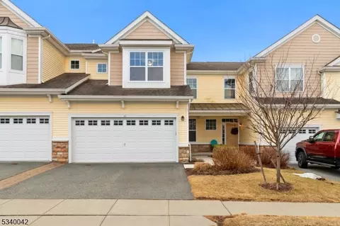 22 Alexanders Rd, Allamuchy Twp, NJ 07840