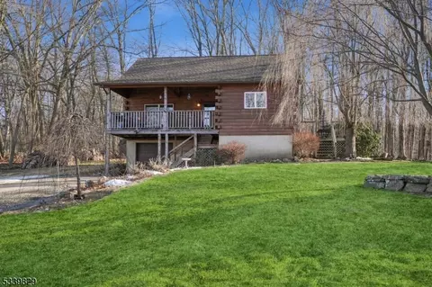 16 Cross St # A, Netcong, NJ 07857