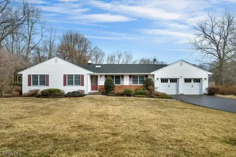 2 Catan Dr, Flanders, NJ 07836