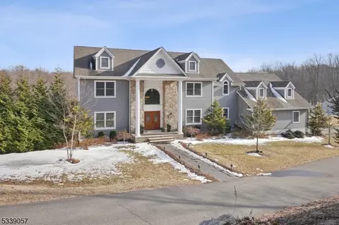 165 Dover Chester Rd, Randolph, NJ 07869