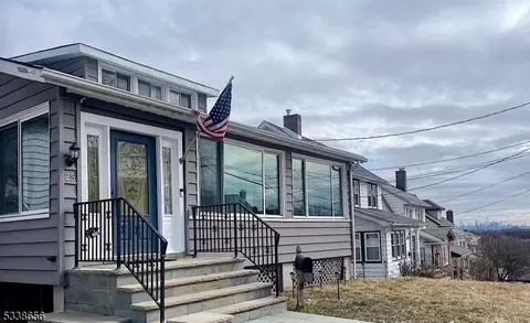 25 Fairmount Ter, West Orange, NJ 07052