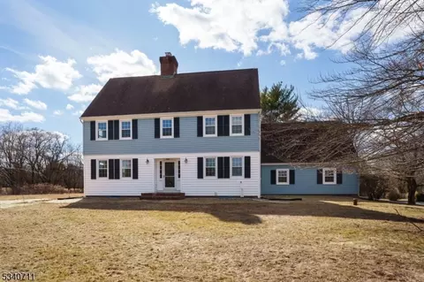 371 Township Line Rd, Belle Mead, NJ 08502