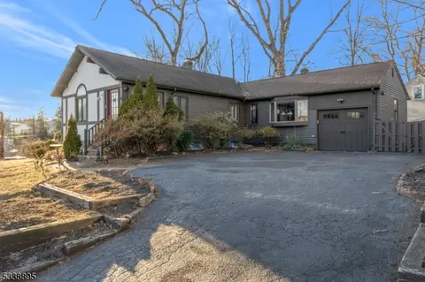 5 Emerson Ln, Warren, NJ 07059 photo 2