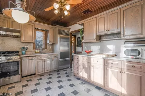 5 Emerson Ln, Warren, NJ 07059 photo 11
