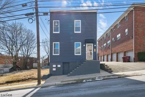89 King St, Nutley, NJ 07110