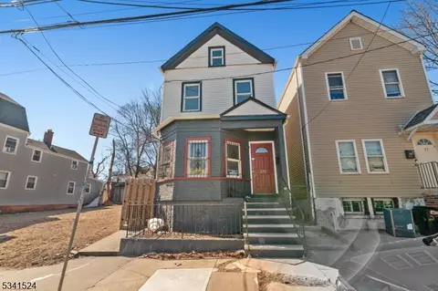 27 5 Winans Ave, Newark, NJ 07108