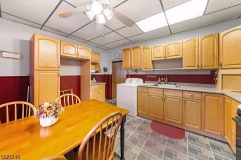 435 12 John St, East Newark, NJ 07029 photo 8