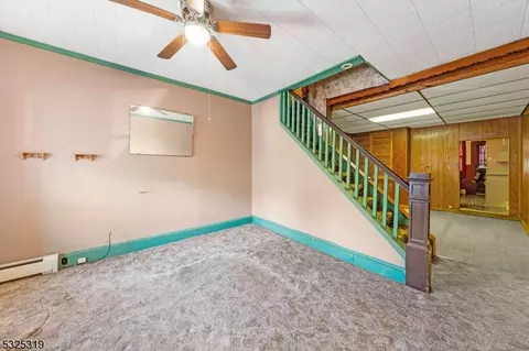 435 12 John St, East Newark, NJ 07029 photo 3