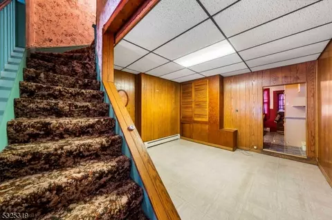 435 12 John St, East Newark, NJ 07029 photo 9