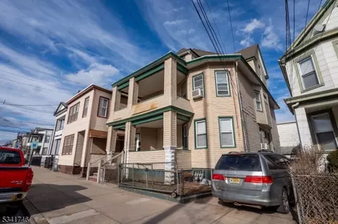186 Columbia Ave, Passaic, NJ 07055