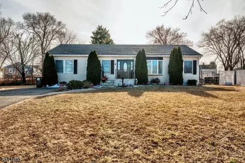 8 Cooper Ave, Somerset, NJ 08873