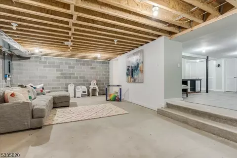 137 Summit Ave, Montclair, NJ 07043 photo 37