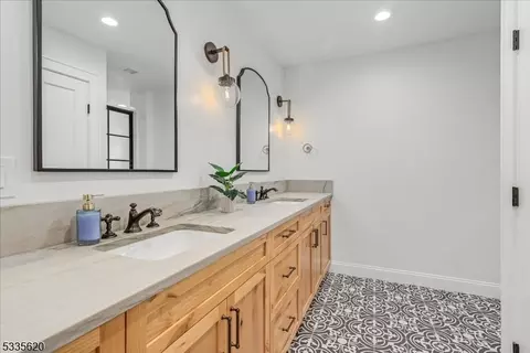 137 Summit Ave, Montclair, NJ 07043 photo 26