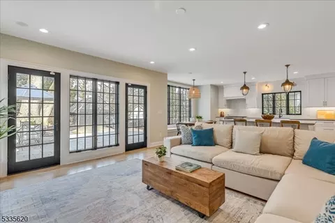137 Summit Ave, Montclair, NJ 07043 photo 14