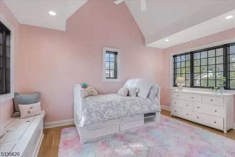 137 Summit Ave, Montclair, NJ 07043 photo 23