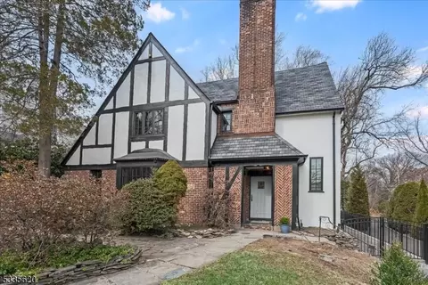 137 Summit Ave, Montclair, NJ 07043
