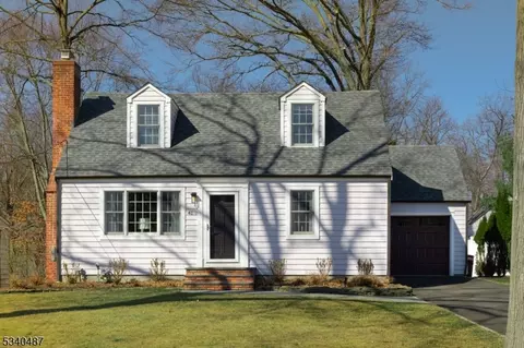 41 Chetwood Ter, Fanwood, NJ 07023