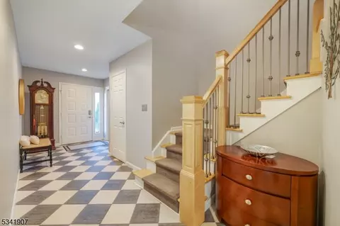 705 Park Pl, Springfield, NJ 07081 photo 5