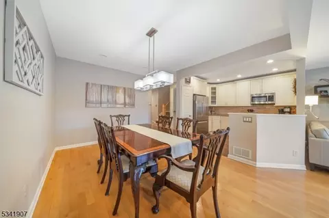 705 Park Pl, Springfield, NJ 07081 photo 10