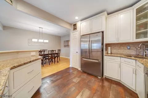 705 Park Pl, Springfield, NJ 07081 photo 11
