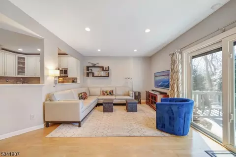 705 Park Pl, Springfield, NJ 07081 photo 13