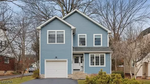 26 W Brown St, Somerville, NJ 08876