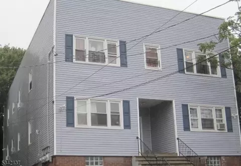 407 S 14th St, Newark, NJ 07103