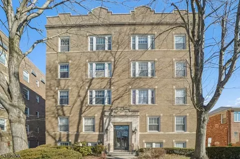 45 Park Ave35, Bloomfield Twp, NJ 07003