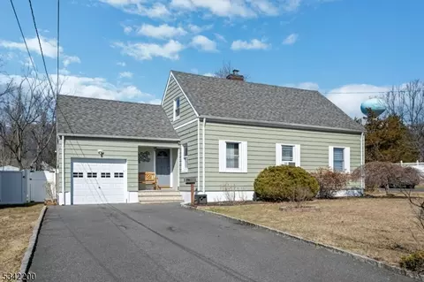 18 Glenview Dr, West Orange, NJ 07052