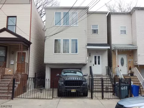 617 N 7th St, Newark, NJ 07107