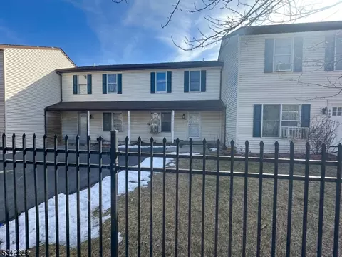328 Littleton Ave, Newark, NJ 07103