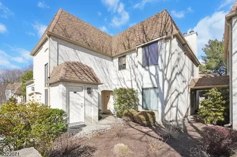 15 Nicole Ter, Edison, NJ 08820